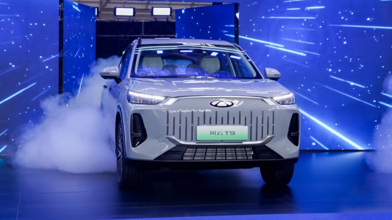 Chery начала выпуск кроссовера Fulwin T9: он уже успел измениться -  Китайские автомобили